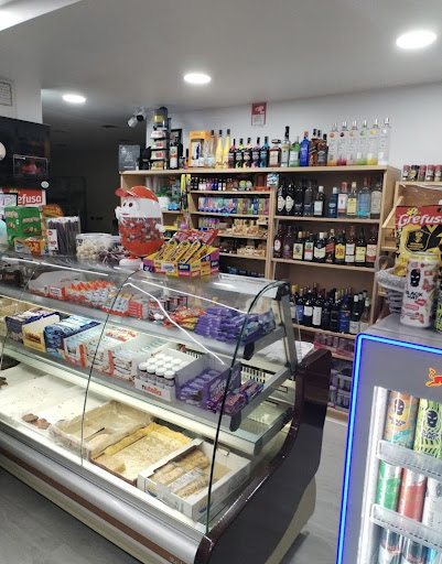 Minimarket La Parada 24/7 ubicada en Lepe (Huelva)