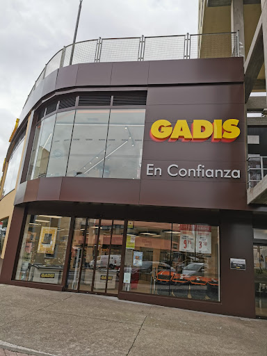 Supermercado Gadis ubicada en Porto de Santa Cruz (A Coruña)