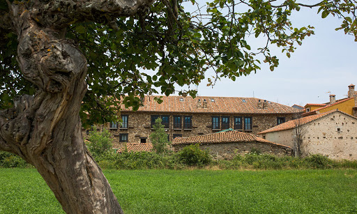 Restaurante Quercus Hotel Rural QuercusTierra ubicada en Garganta de los Montes (Madrid)