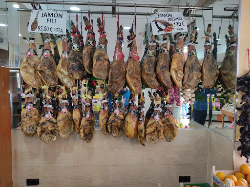 Charcuteria "El Mercadillo" ubicada en Cáceres (Cáceres)