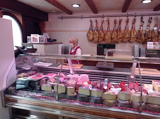 Carnicería Charcutería Paqui y Antonio ubicada en Elche (Alicante)