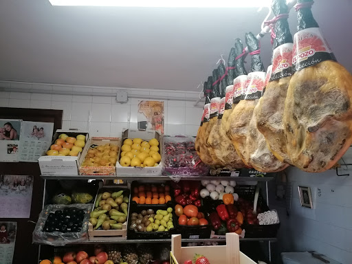 Carnicería Adorín ubicada en Canillas de Aceituno (Málaga)