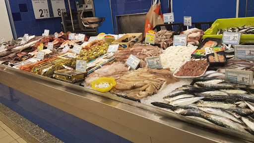 Lupa Supermercados ubicada en Comillas (Cantabria)