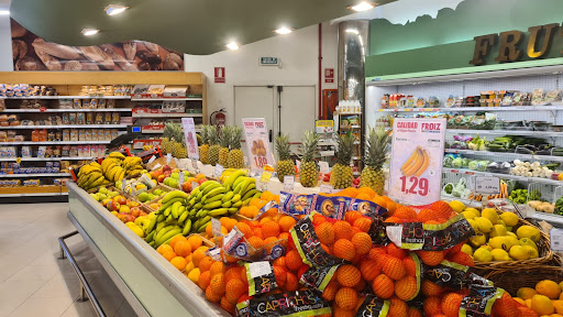 Supermercados Froiz ubicada en Ponteareas (Pontevedra)