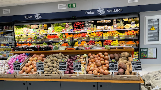 Supermercado UNIDE Punta del Hidalgo ubicada en Punta del Hidalgo (Santa Cruz de Tenerife)