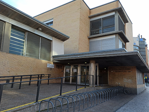 University of Zaragoza Faculty of Health Sciences ubicada en Zaragoza (Zaragoza)