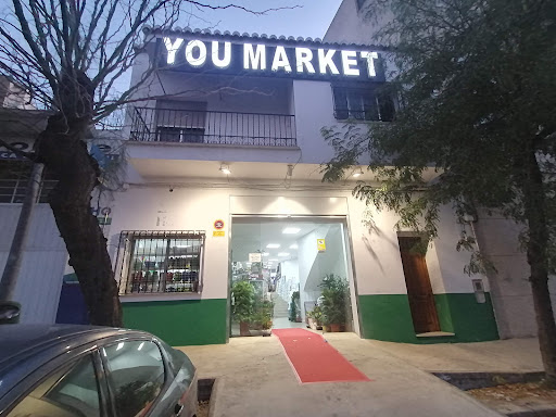 YOU MARKET ubicada en Bétera (Valencia)