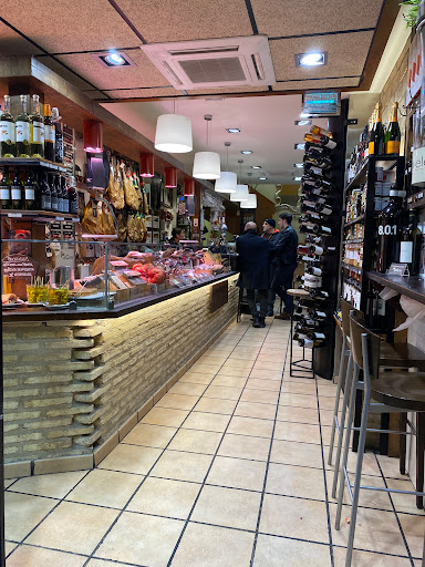 al Corte Gastrobar ubicada en Zaragoza (Zaragoza)