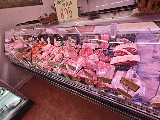 Ibéricos y Ternera del Tormes ubicada en Santa Marta de Tormes (Salamanca)