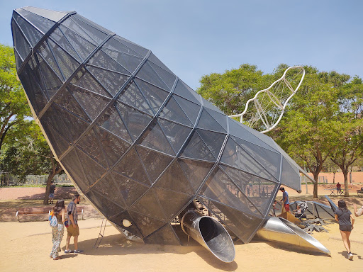 Parc infantil - La Balena ubicada en Barcelona (Barcelona)