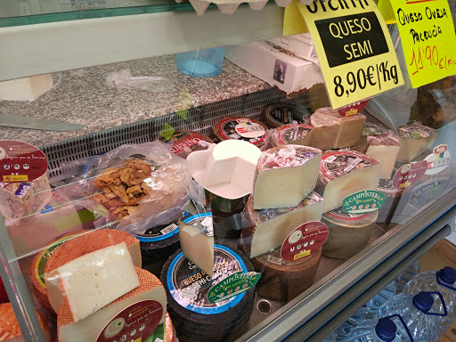 Charcuteria Don Jamon ubicada en Vilanova i la Geltrú (Barcelona)