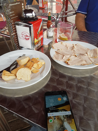 Bar Cafetería Carrera ubicada en La Victoria de Acentejo (Santa Cruz de Tenerife)