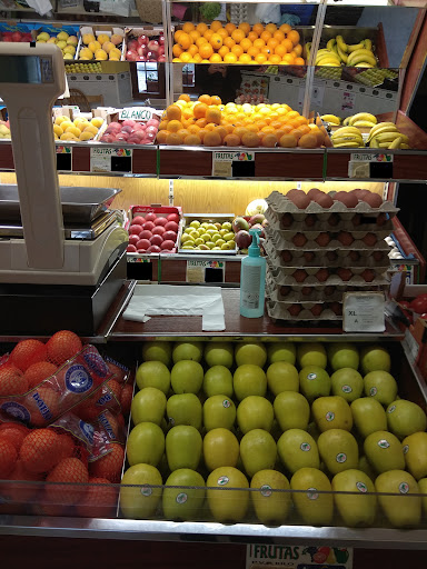 Fruteria La Marina ubicada en Suances (Cantabria)