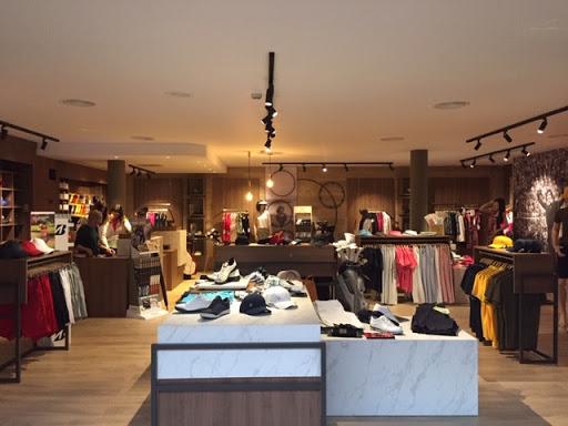 Tienda Golf Real Novo Sancti Petri ubicada en Novo Sancti Petri (Cádiz)