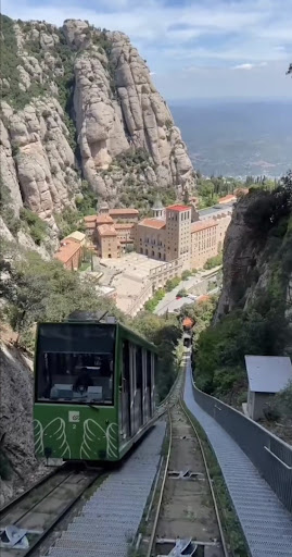 Montserrat ubicada en Barcelona (Barcelona)