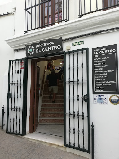 Autoservicio El Centro ubicada en Vejer de la Frontera (Cádiz)