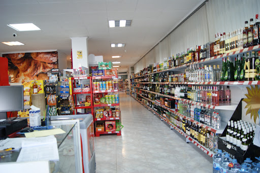 Euro Supermarket ubicada en Cala Ratjada (Islas Baleares)