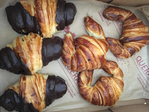 Forn i Pastisseria Queralt ubicada en Matadepera (Barcelona)