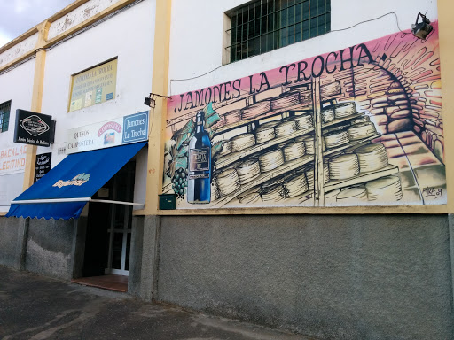 Jamones La Trocha ubicada en Mairena del Alcor (Sevilla)