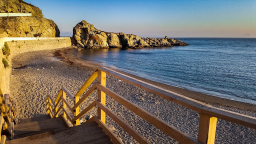 Playa de Calamocarro ubicada en Ceuta ()