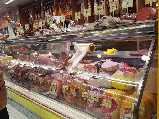 Supermercados Alimerka ubicada en Pola de Siero (Asturias)