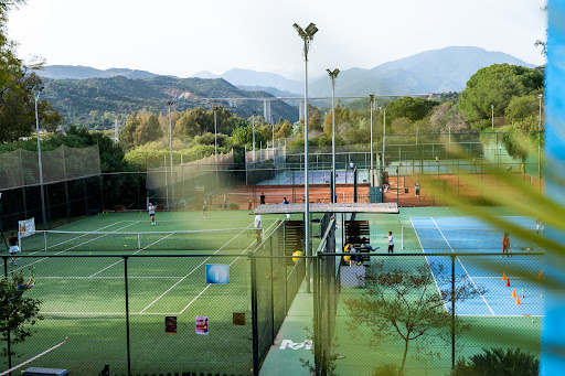 Manolo Santana Racquets Club Tennis & Padel ubicada en Marbella (Málaga)