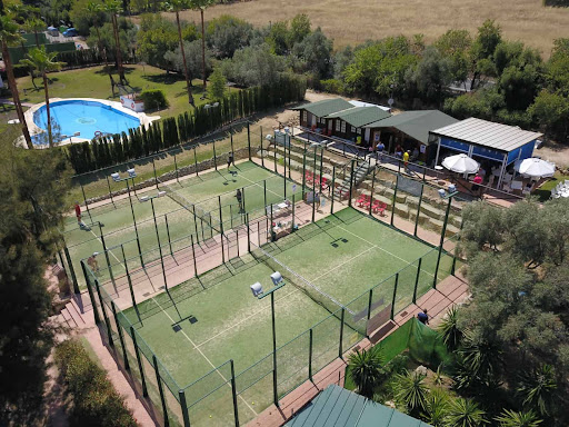 Club de Pádel Lauro Golf ubicada en Alhaurín de la Torre (Málaga)