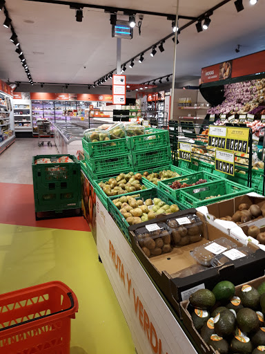 Supermercados Dia ubicada en Brenes (Sevilla)