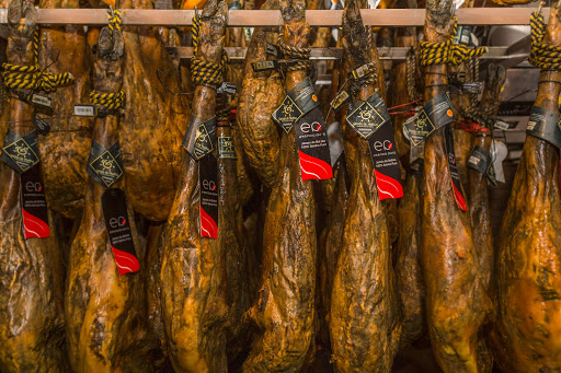 Jamones Esencia Pura ubicada en Madrid (Madrid)