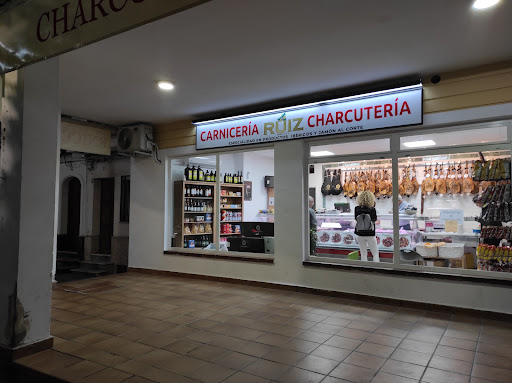 Charcutería Ruiz Mairena Centro ubicada en Mairena del Aljarafe (Sevilla)