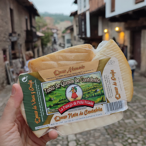 Productos Típicos Soraya ubicada en Santillana del Mar (Cantabria)