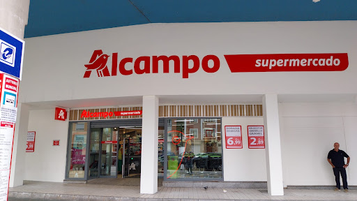 Alcampo Supermercado ubicada en Luarca (Asturias)