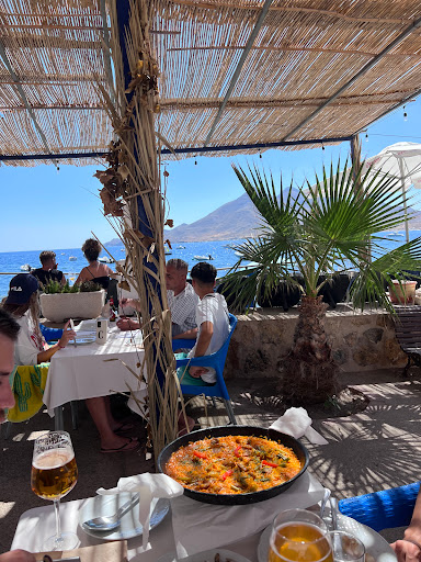 Restaurante Isleta del Moro ubicada en La Isleta (Almería)