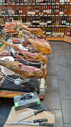 La maison del jamon ubicada en La Jonquera (Girona)