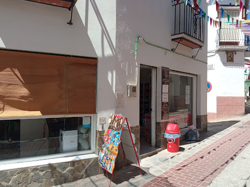 Minimarket Mari ubicada en Montecorto (Málaga)