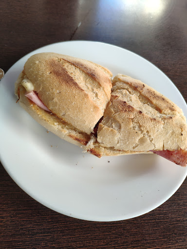 Cafeteria Charcuteria la Casa de Olivia ubicada en Málaga (Málaga)