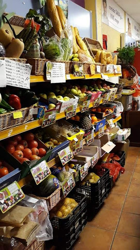 El Mercado del Cid (Tienda Trady's). ubicada en Estación de Medinaceli (Soria)