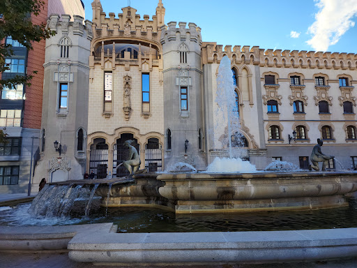 Church of Saint Theresa and Saint Joseph ubicada en Madrid (Madrid)