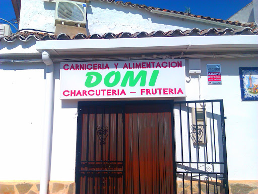 Carnicería y Alimentación Domi ubicada en Alhambra (Ciudad Real)