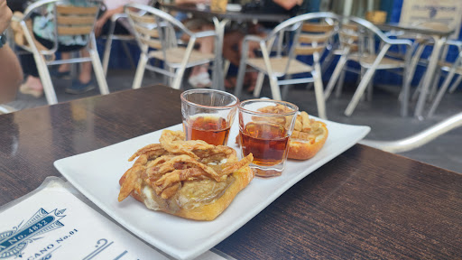 Taberna Casa Blanca ubicada en Marbella (Málaga)