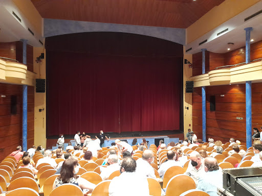 Teatro Municipal Juan Bernabé ubicada en Lebrija (Sevilla)