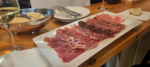 LA TASCA DE PABLO ubicada en Luanco (Asturias)