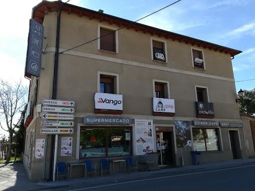 Las Abuelas de Sevil ubicada en Adahuesca (Huesca)