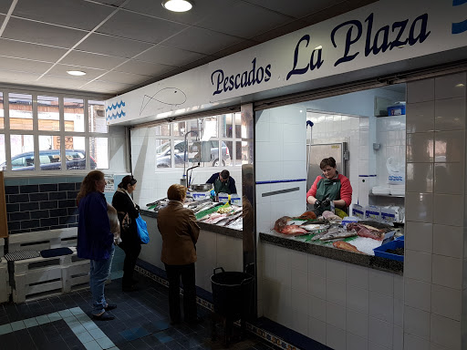 Pescadería La Plaza (Plaza De Abastos) ubicada en Luanco (Asturias)