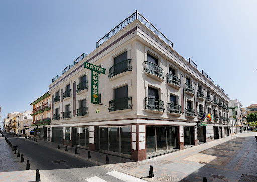 Hotel Reyesol ubicada en Fuengirola (Málaga)