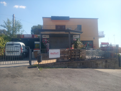 Udaco Supermercado ubicada en Valdemorillo (Madrid)