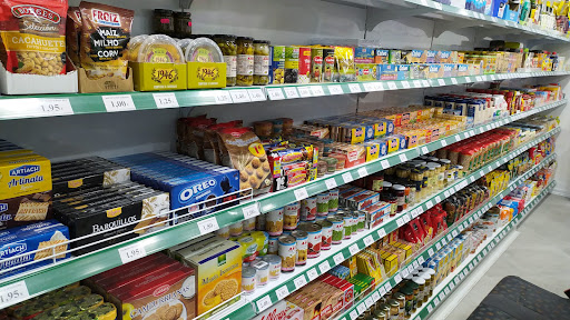 Fruteria y Alimentacion "La Carrillana" ubicada en Castellanos de Moriscos (Salamanca)