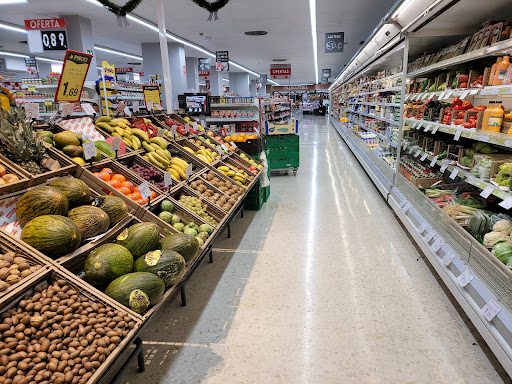 Supermercados El Jamón ubicada en Sitio de Calahonda (Málaga)