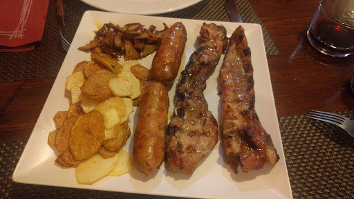 Restaurante La Bruyxa ubicada en Laspaúles (Huesca)