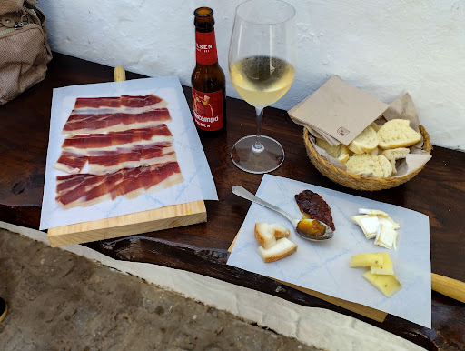 La Bodega ubicada en Tarifa (Cádiz)